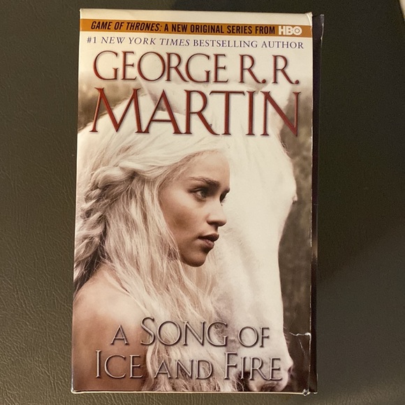 George R.R Martin books - Picture 4 of 4